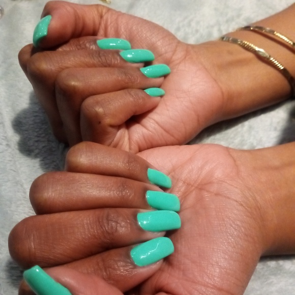 Meet your Posher, Vanessa - Picture 1 of 1